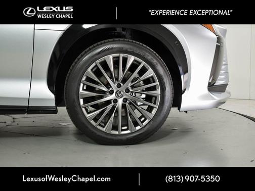 2023 Lexus RZ 450e Luxury