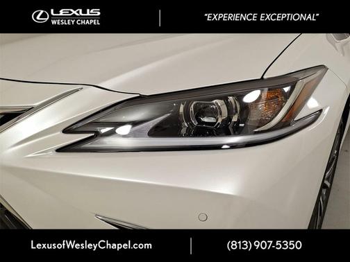 2025 Lexus ES 350 Base