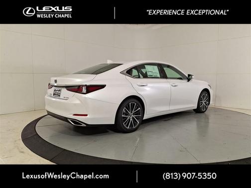 2025 Lexus ES 350 Base
