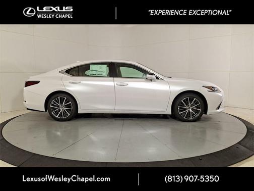 2025 Lexus ES 350 Base