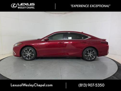 2025 Lexus ES 300h Base