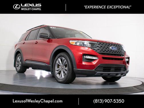 Rapid Red Metallic Tinted Clearcoat 2021 Ford Explorer XLT