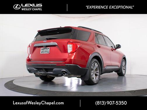Rapid Red Metallic Tinted Clearcoat 2021 Ford Explorer XLT