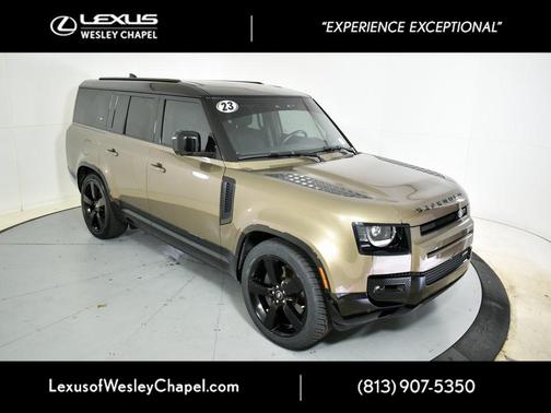 2023 Land Rover Defender 130 X-Dynamic SE