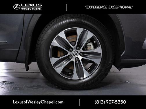 Magnetic Gray Metallic 2022 Toyota Highlander XLE