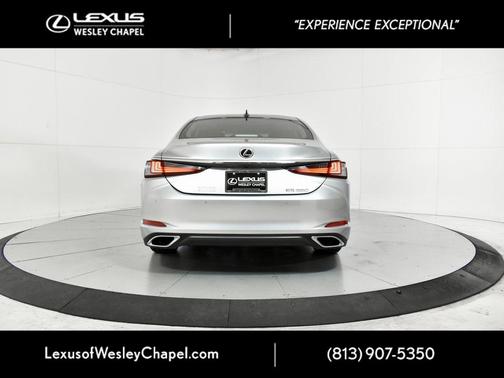 2025 Lexus ES 350 Ultra Luxury