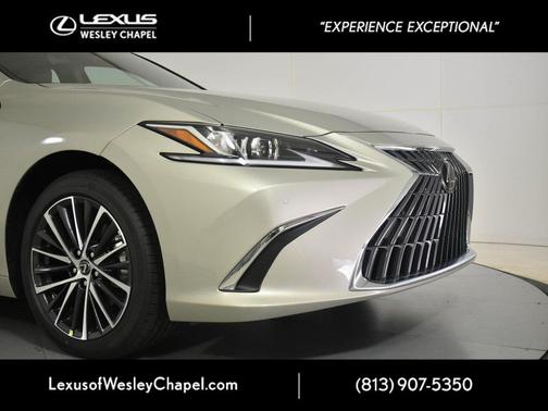 2025 Lexus ES 350 Base