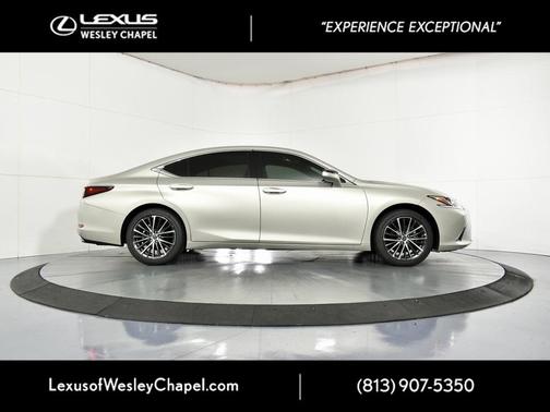 2025 Lexus ES 350 Base