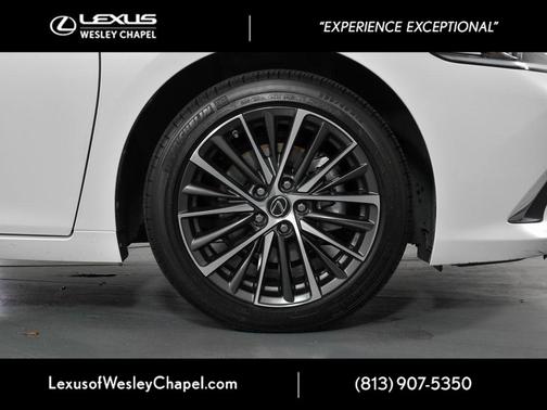 2024 Lexus ES 250 Base