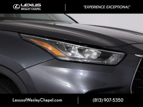 Magnetic Gray Metallic 2020 Toyota Highlander XLE