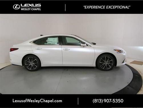 2025 Lexus ES 350 Base