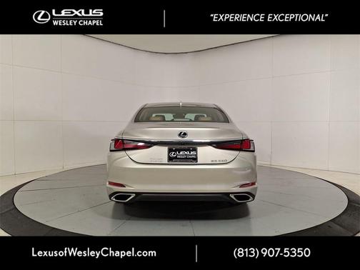 2025 Lexus ES 350 Base