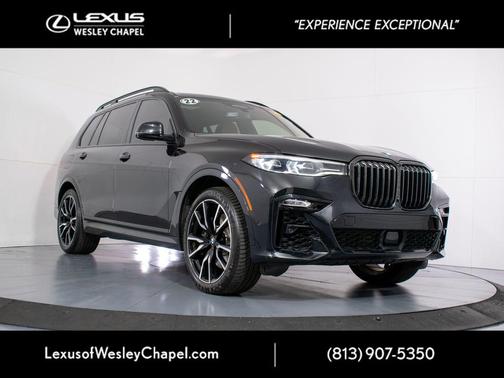 Black Sapphire Metallic 2022 BMW X7 xDrive40i