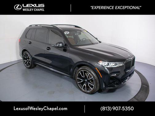 Black Sapphire Metallic 2022 BMW X7 xDrive40i