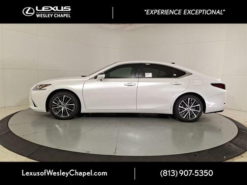 2025 Lexus ES 350 Base