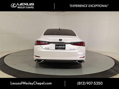 2025 Lexus ES 350 Base