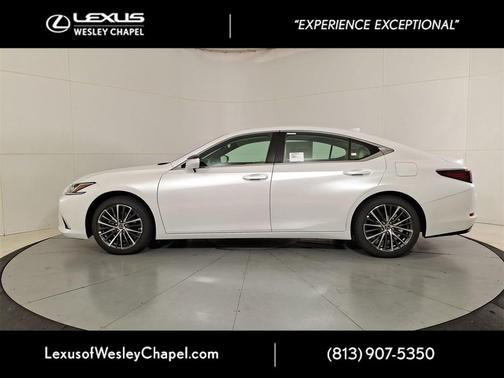 2025 Lexus ES 350 Base