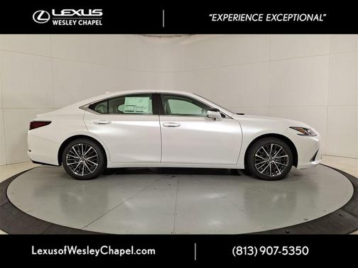 2025 Lexus ES 350 Base