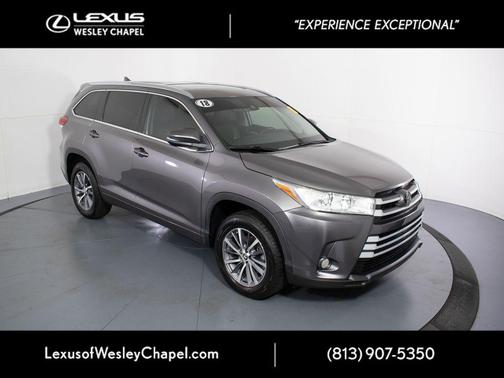 Predawn Gray Mica 2018 Toyota Highlander XLE