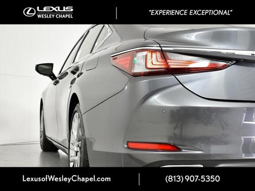 2025 Lexus ES 350 Ultra Luxury