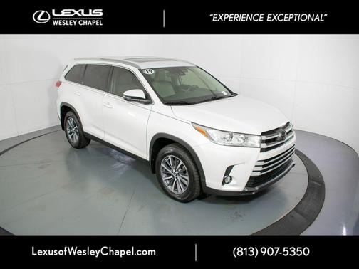 Blizzard Pearl 2019 Toyota Highlander XLE