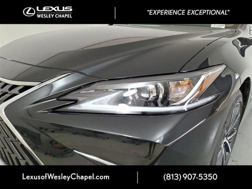 2025 Lexus ES 350 Base