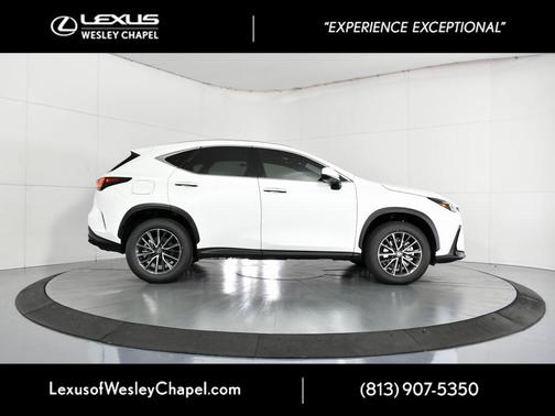 2026 Lexus NX 450h+ Luxury