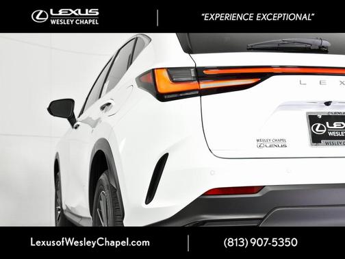 2026 Lexus NX 450h+ Luxury