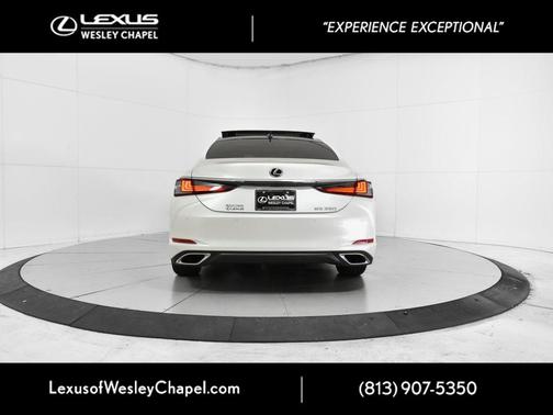 2025 Lexus ES 350 Ultra Luxury
