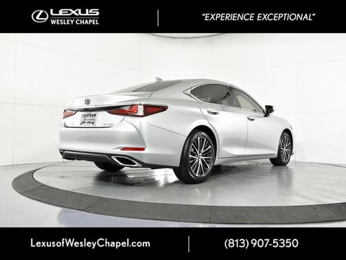 2025 Lexus ES 350 Base