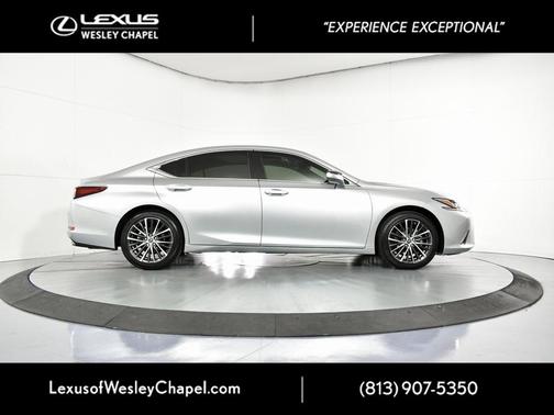2025 Lexus ES 350 Base