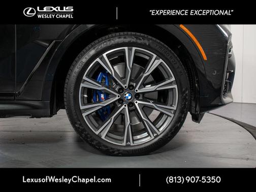 Black Sapphire Metallic 2021 BMW X7 M50i