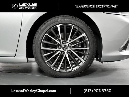 2022 Lexus ES 350 Premium