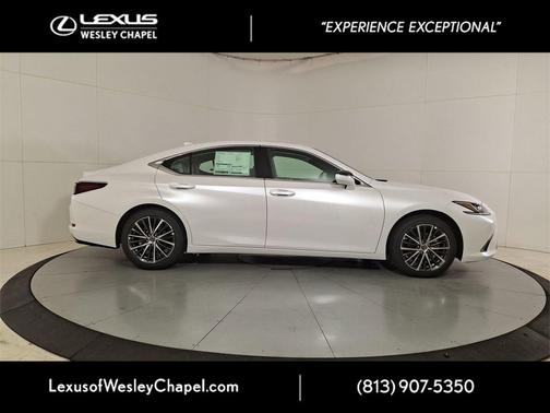 2025 Lexus ES 350 Base