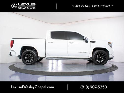 Summit White 2024 GMC Sierra 1500 Denali