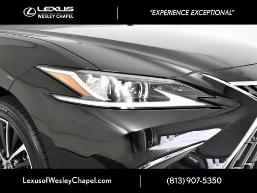 2024 Lexus ES 250 Base