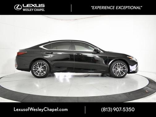 2024 Lexus ES 250 Base