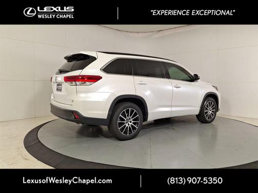 2018 Toyota Highlander SE