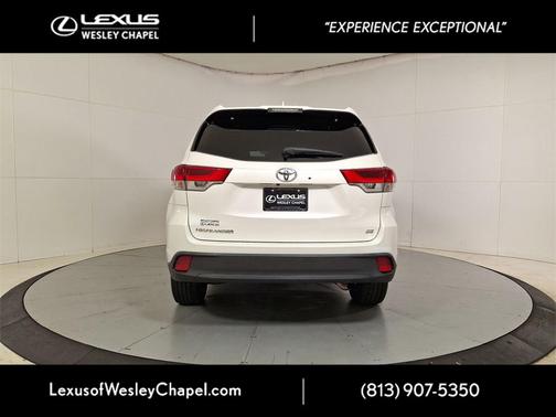 2018 Toyota Highlander SE