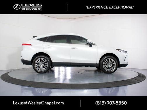 Wind Chill Pearl 2024 Toyota Venza Limited