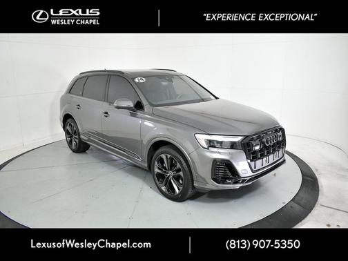 2025 Audi Q7 55 Premium Plus