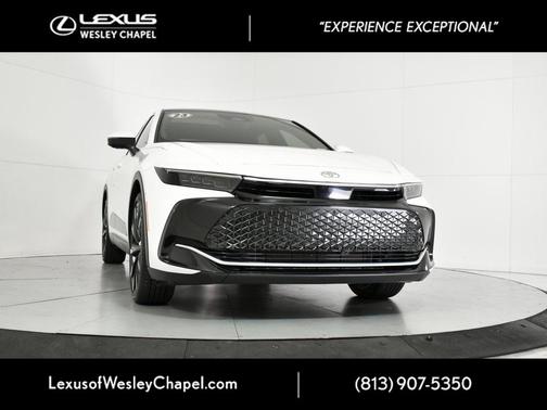 2023 Toyota Crown Platinum