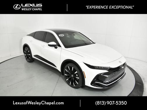 2023 Toyota Crown Platinum