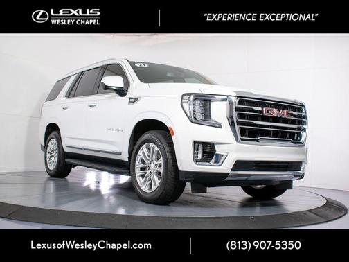 White Frost Tricoat 2021 GMC Yukon SLT