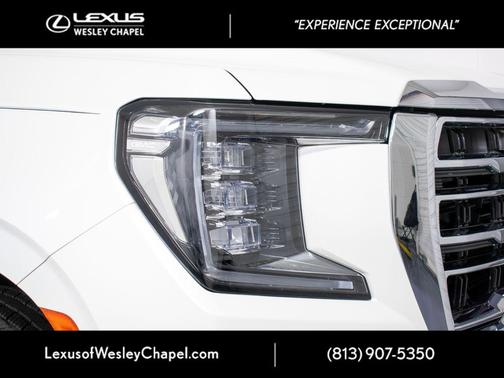 White Frost Tricoat 2021 GMC Yukon SLT
