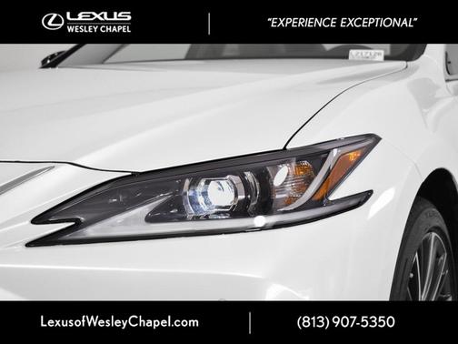 2025 Lexus ES 350 Base