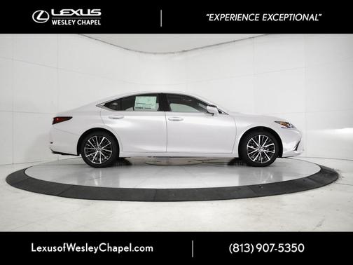 2025 Lexus ES 350 Base