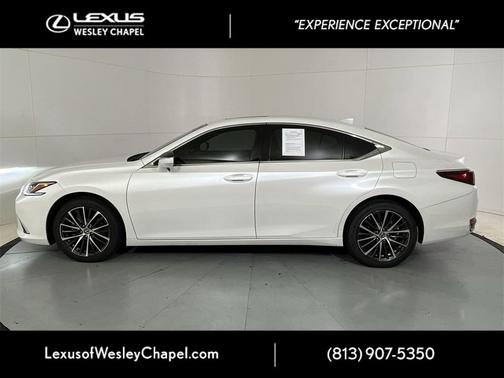 2024 Lexus ES 250 Base