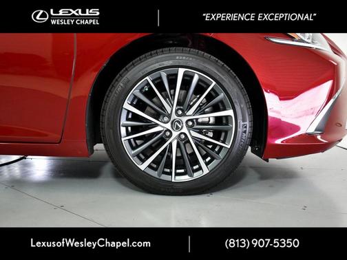 2025 Lexus ES 350 Base