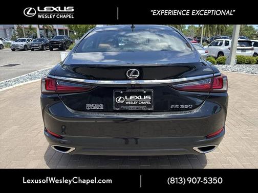 2025 Lexus ES 350 Base